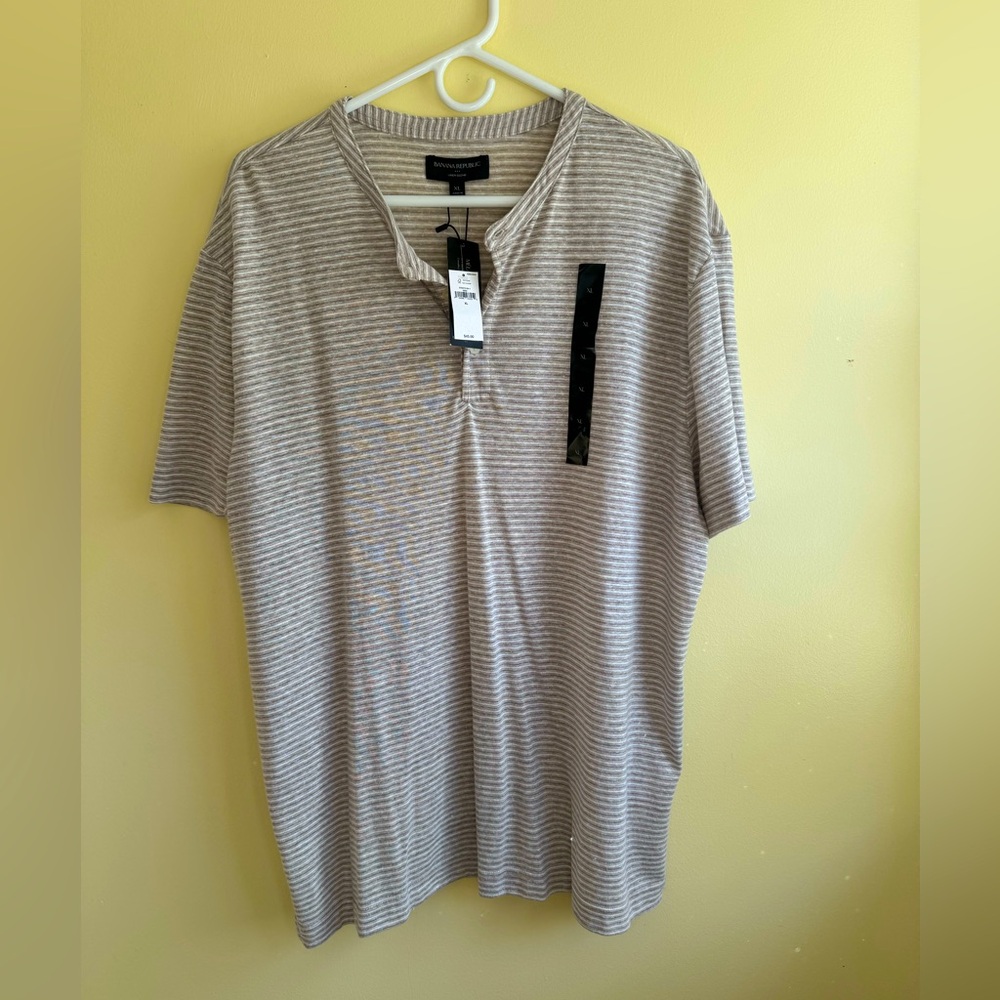 NWT Banana Republic Linen blend Henley